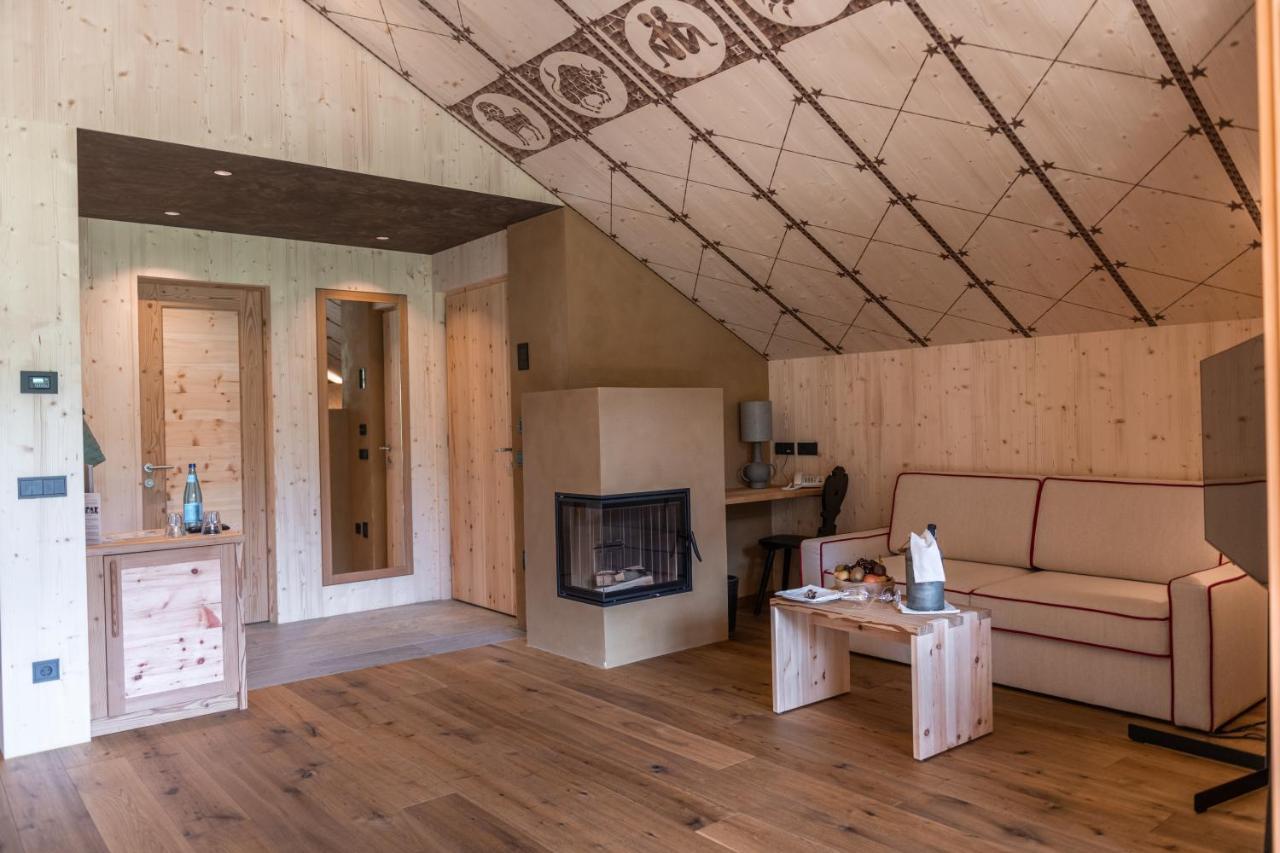 Dolomites Living Hotel Tirler ألب دي سوزي المظهر الخارجي الصورة