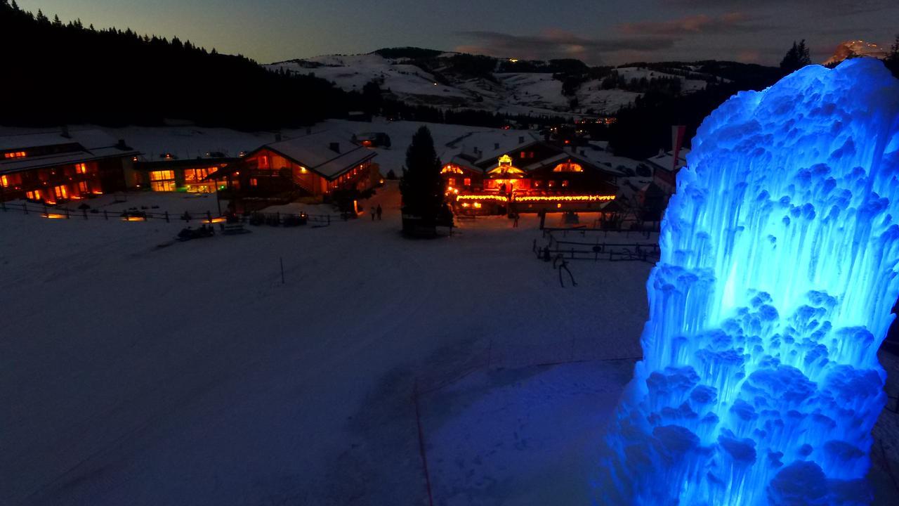 Dolomites Living Hotel Tirler ألب دي سوزي المظهر الخارجي الصورة