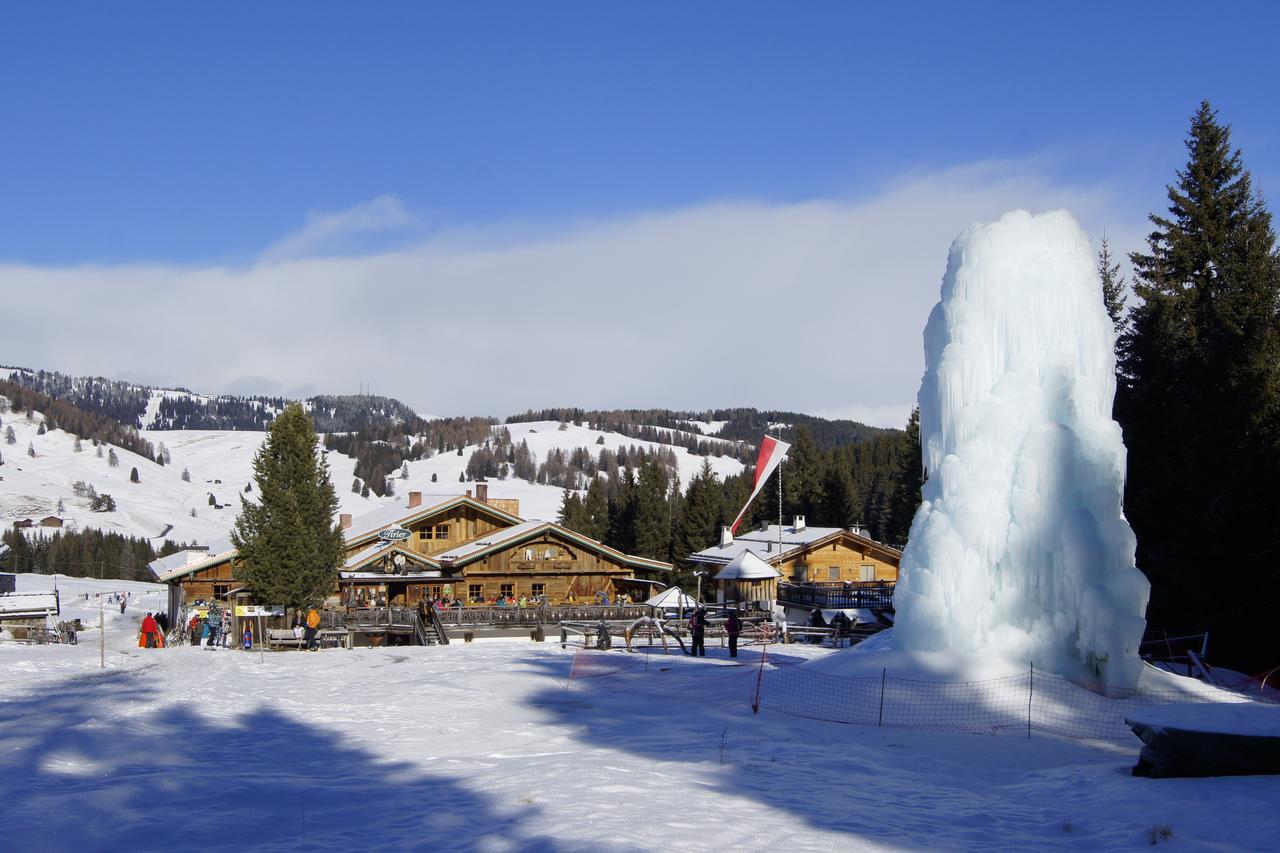 Dolomites Living Hotel Tirler ألب دي سوزي المظهر الخارجي الصورة