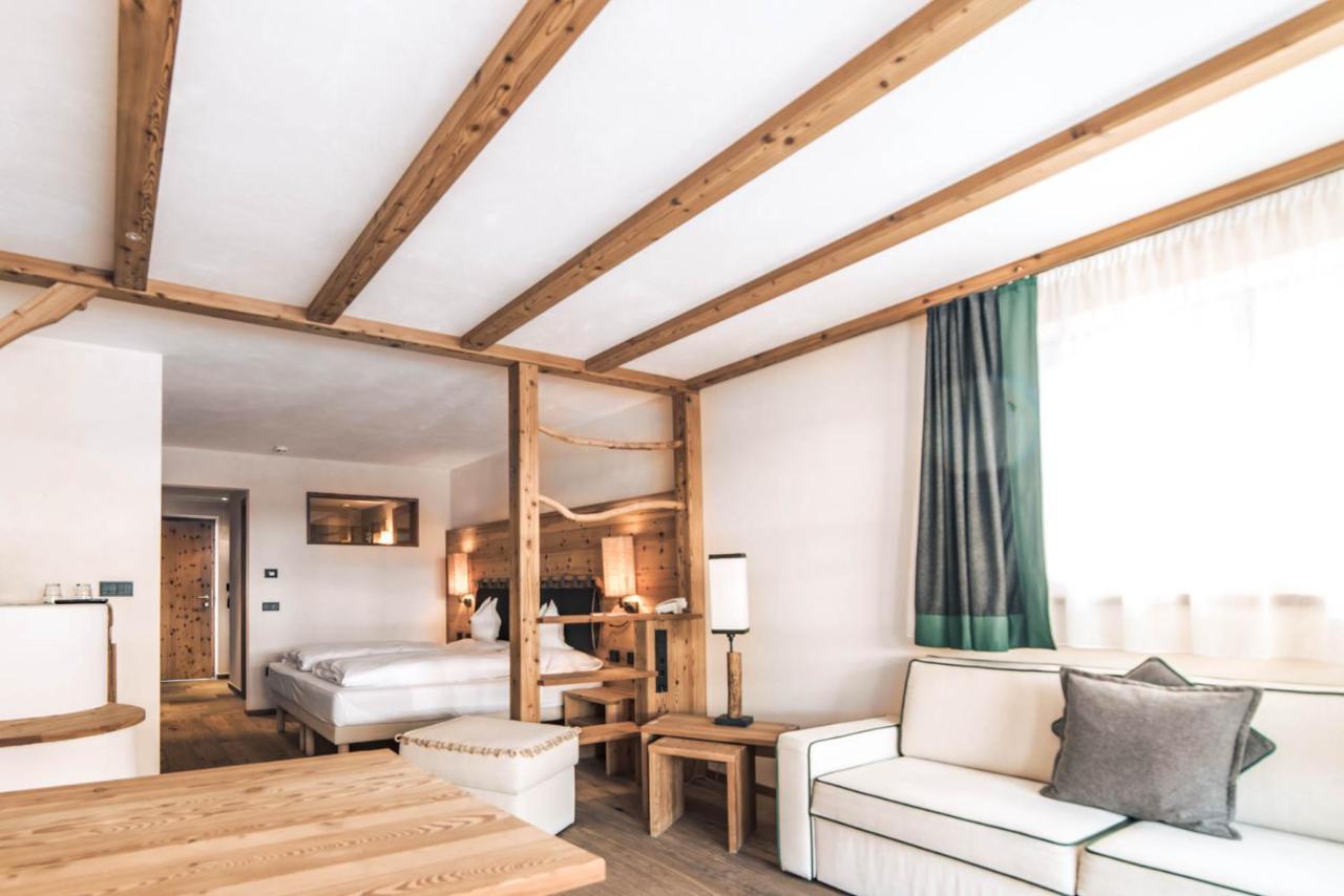 Dolomites Living Hotel Tirler ألب دي سوزي المظهر الخارجي الصورة